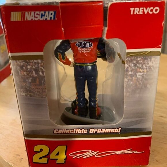Jeff Gordon 24 Collectible Ornament - Picture 3 of 10